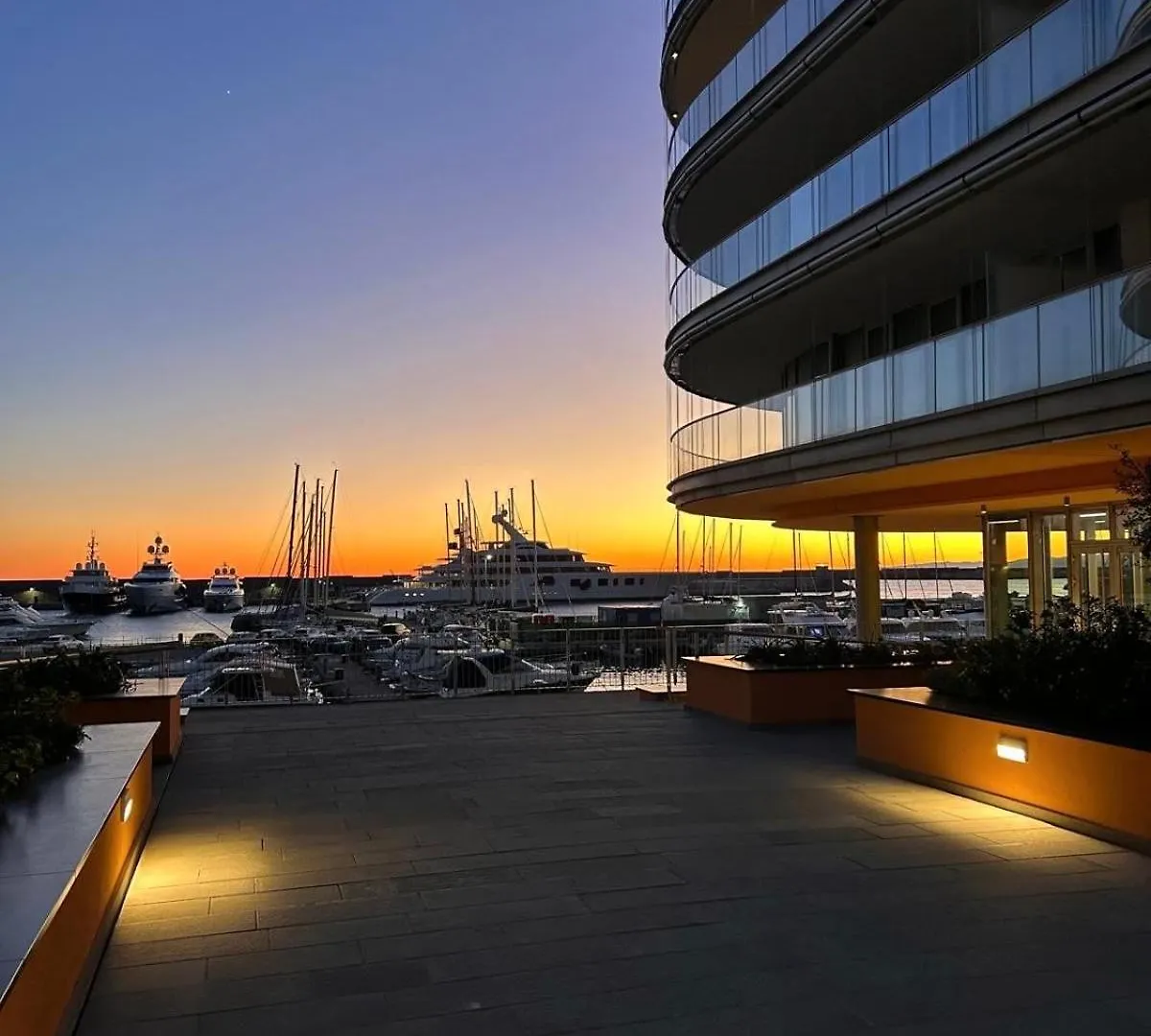 Casa Piano Waterfront Wifi Free Parking Apartment Genoa